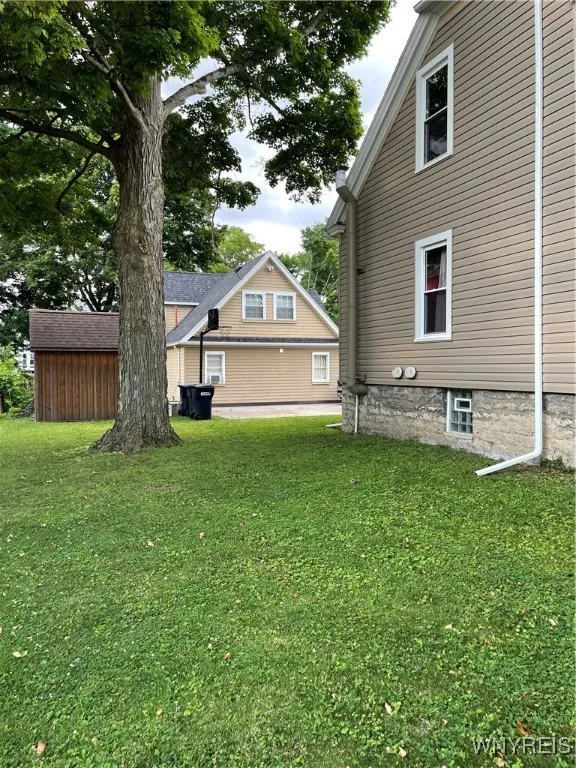 105 East Avenue, Attica, New York 14011, Attica, New York 14011, 6 Bedrooms Bedrooms, ,4 BathroomsBathrooms,Residential,For Sale,105 East Avenue, Attica, New York 14011,B1621504
