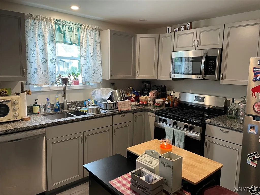105 East Avenue, Attica, New York 14011, Attica, New York 14011, 6 Bedrooms Bedrooms, ,4 BathroomsBathrooms,Residential,For Sale,105 East Avenue, Attica, New York 14011,B1621504