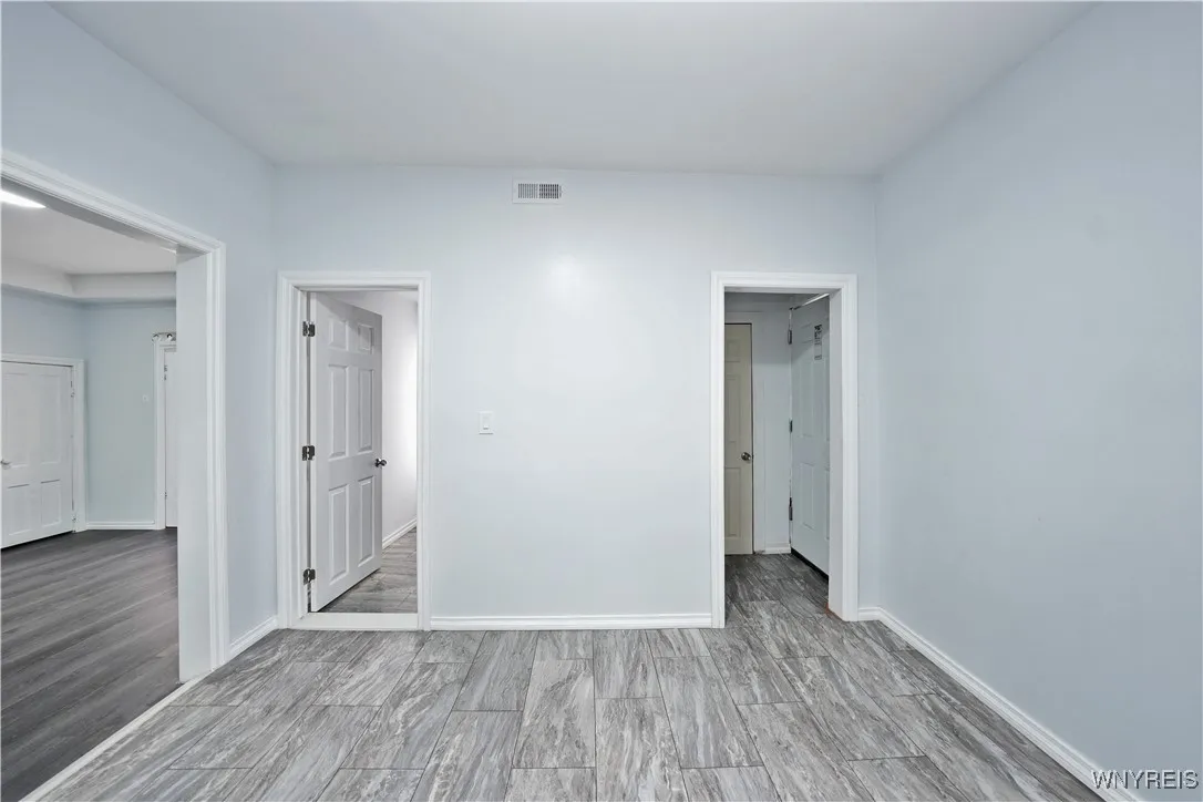 290 Riverside Avenue, Buffalo, New York 14207, Buffalo, New York 14207, 5 Bedrooms Bedrooms, 10 Rooms Rooms,2 BathroomsBathrooms,Residential,For Sale,290 Riverside Avenue, Buffalo, New York 14207,B1621666