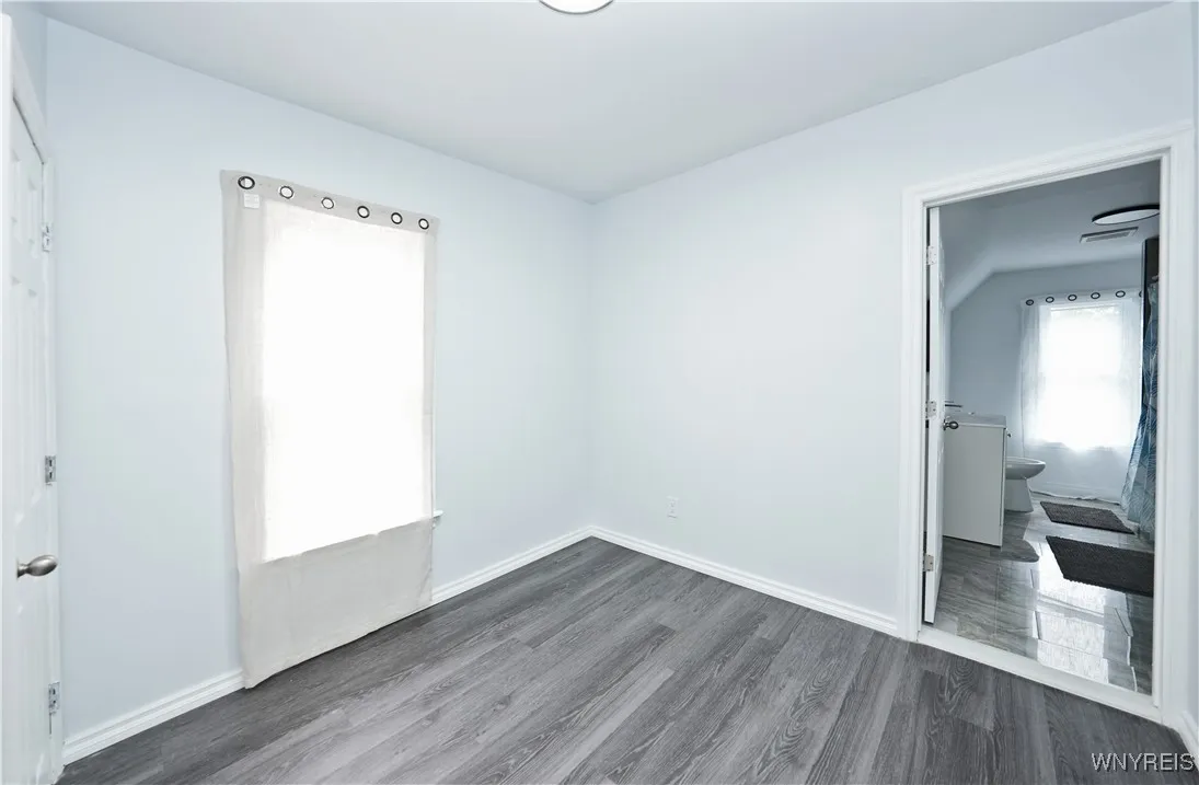 290 Riverside Avenue, Buffalo, New York 14207, Buffalo, New York 14207, 5 Bedrooms Bedrooms, 10 Rooms Rooms,2 BathroomsBathrooms,Residential,For Sale,290 Riverside Avenue, Buffalo, New York 14207,B1621666