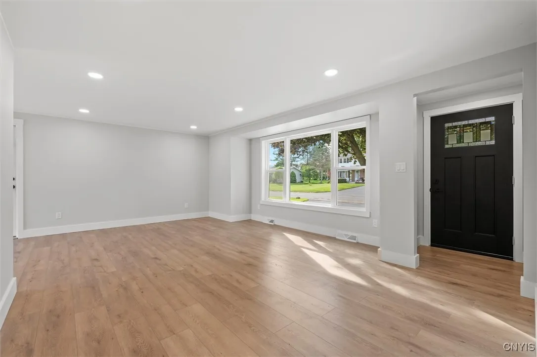 105 Benoit Drive, Geddes, New York 13209, Geddes, New York 13209, 3 Bedrooms Bedrooms, 6 Rooms Rooms,1 BathroomBathrooms,Residential,For Sale,105 Benoit Drive, Geddes, New York 13209,S1622057