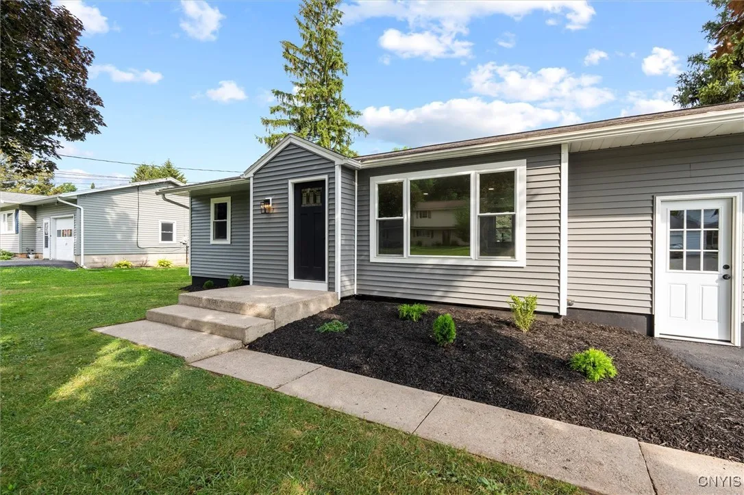 105 Benoit Drive, Geddes, New York 13209, Geddes, New York 13209, 3 Bedrooms Bedrooms, 6 Rooms Rooms,1 BathroomBathrooms,Residential,For Sale,105 Benoit Drive, Geddes, New York 13209,S1622057