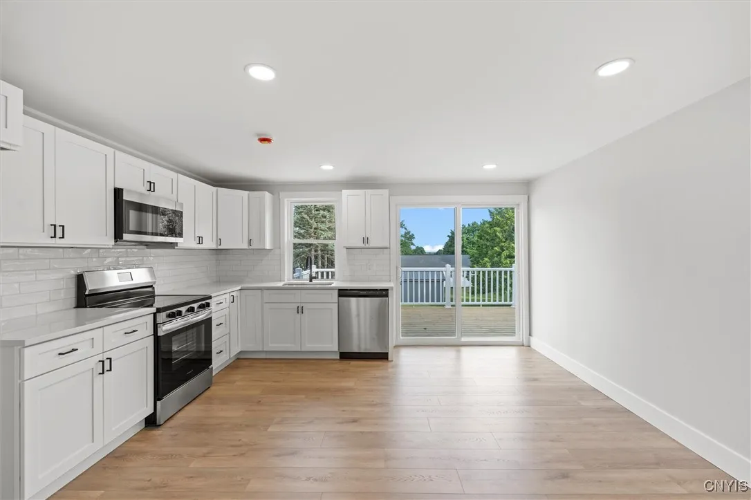105 Benoit Drive, Geddes, New York 13209, Geddes, New York 13209, 3 Bedrooms Bedrooms, 6 Rooms Rooms,1 BathroomBathrooms,Residential,For Sale,105 Benoit Drive, Geddes, New York 13209,S1622057