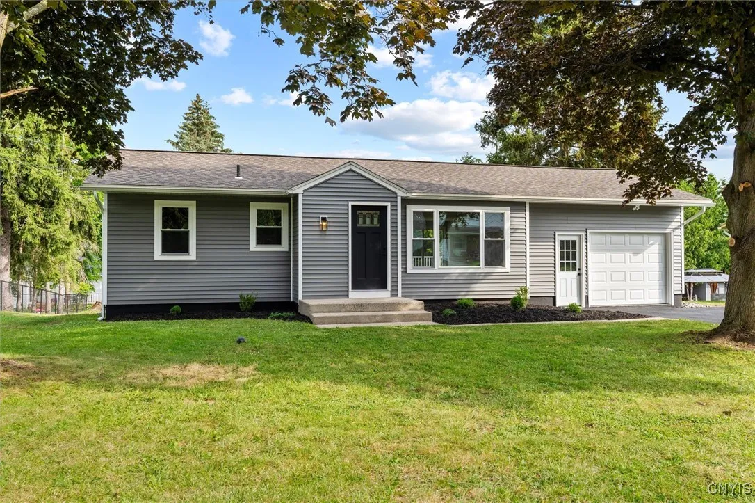 105 Benoit Drive, Geddes, New York 13209, Geddes, New York 13209, 3 Bedrooms Bedrooms, 6 Rooms Rooms,1 BathroomBathrooms,Residential,For Sale,105 Benoit Drive, Geddes, New York 13209,S1622057