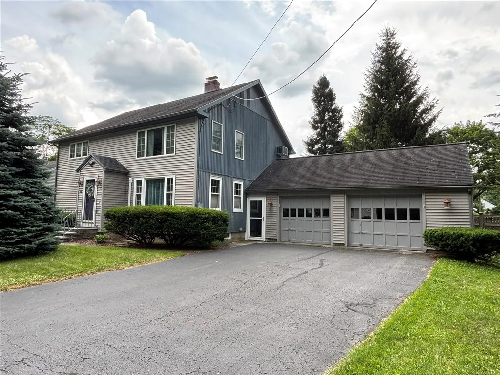20-22 North Belmont Circle, Oneonta, New York 1382, Oneonta, New York 13820, 2 Bedrooms Bedrooms, 11 Rooms Rooms,2 BathroomsBathrooms,Residential,For Sale,20-22 North Belmont Circle, Oneonta, New York 1382,R1621076