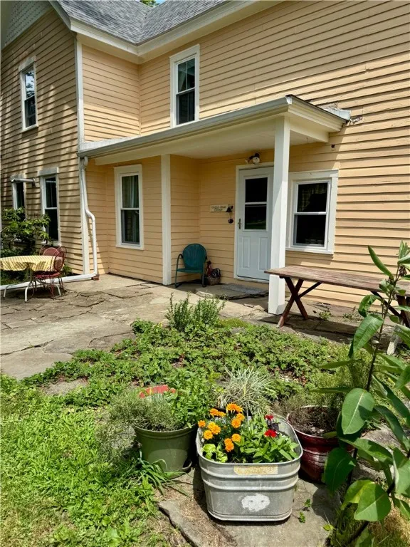 Side Porch and​​‌​​​​‌​​‌‌​‌‌​​​‌‌​‌​‌​‌​​​‌​​ Patio