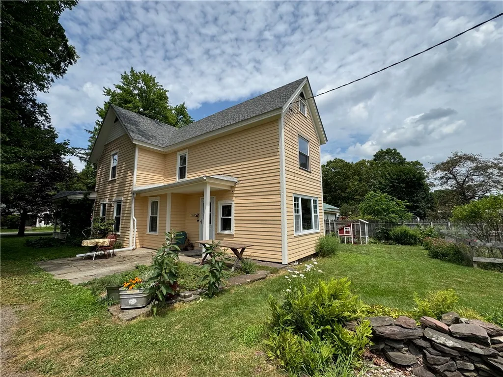 44 Bloom Street, Butternuts, New York 13776, Butternuts, New York 13776, 4 Bedrooms Bedrooms, 13 Rooms Rooms,2 BathroomsBathrooms,Residential,For Sale,44 Bloom Street, Butternuts, New York 13776,R1622129