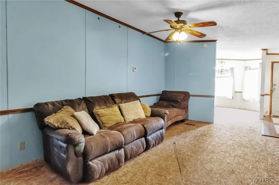 583 Evergreen Drive, Lockport Town, New York 14098, Lockport Town, New York 14098, 3 Bedrooms Bedrooms, 7 Rooms Rooms,2 BathroomsBathrooms,Residential,For Sale,583 Evergreen Drive, Lockport Town, New York 14098,B1622109