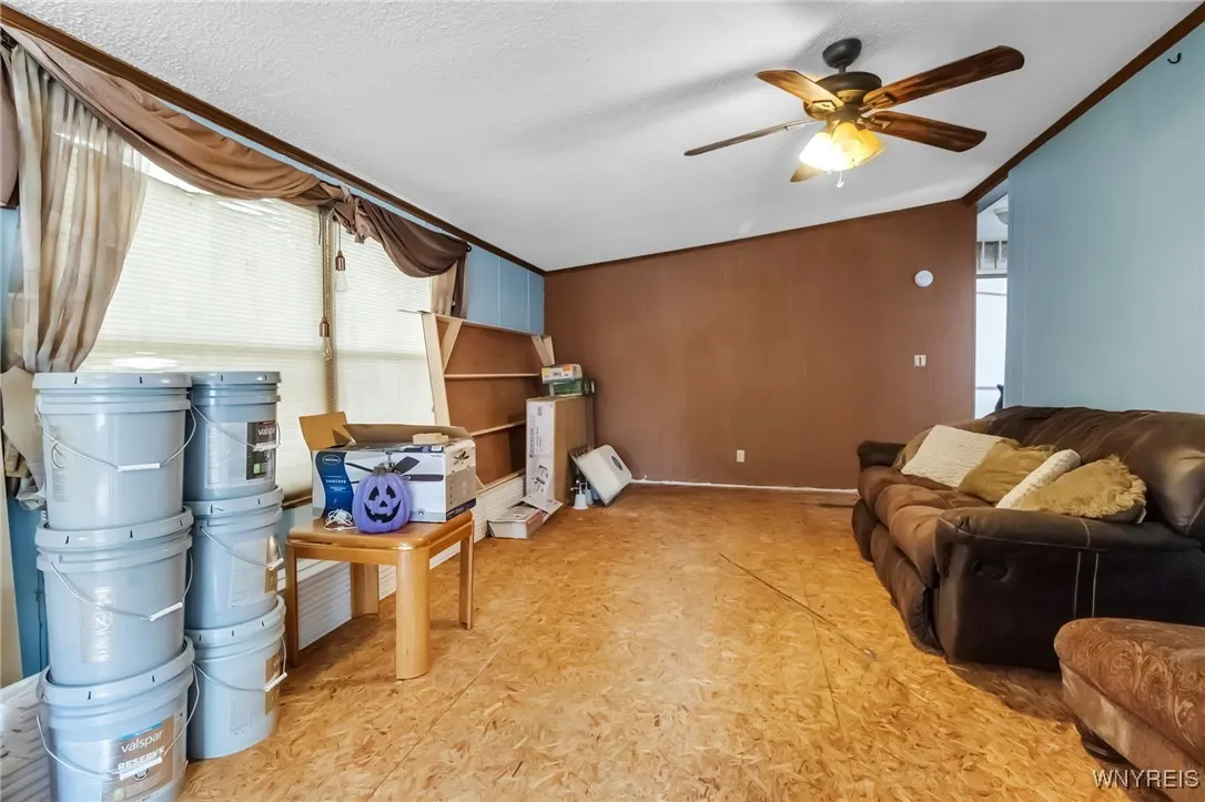 583 Evergreen Drive, Lockport Town, New York 14098, Lockport Town, New York 14098, 3 Bedrooms Bedrooms, 7 Rooms Rooms,2 BathroomsBathrooms,Residential,For Sale,583 Evergreen Drive, Lockport Town, New York 14098,B1622109