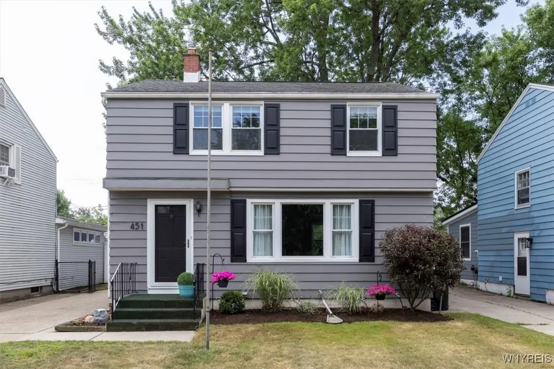 451 Moore Avenue, Tonawanda, New York 14223, Tonawanda, New York 14223, 3 Bedrooms Bedrooms, 6 Rooms Rooms,1 BathroomBathrooms,Residential,For Sale,451 Moore Avenue, Tonawanda, New York 14223,B1621947