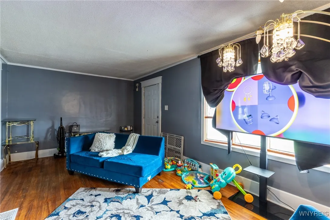 296 Parkridge Avenue, Buffalo, New York 14215, Buffalo, New York 14215, 3 Bedrooms Bedrooms, 6 Rooms Rooms,1 BathroomBathrooms,Residential,For Sale,296 Parkridge Avenue, Buffalo, New York 14215,B1622127