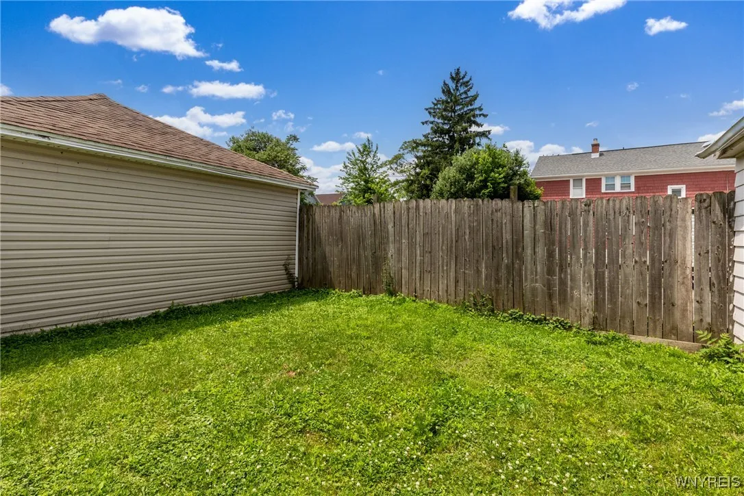 296 Parkridge Avenue, Buffalo, New York 14215, Buffalo, New York 14215, 3 Bedrooms Bedrooms, 6 Rooms Rooms,1 BathroomBathrooms,Residential,For Sale,296 Parkridge Avenue, Buffalo, New York 14215,B1622127