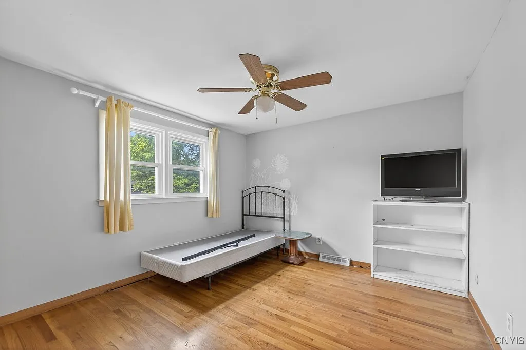 Bedroom #1