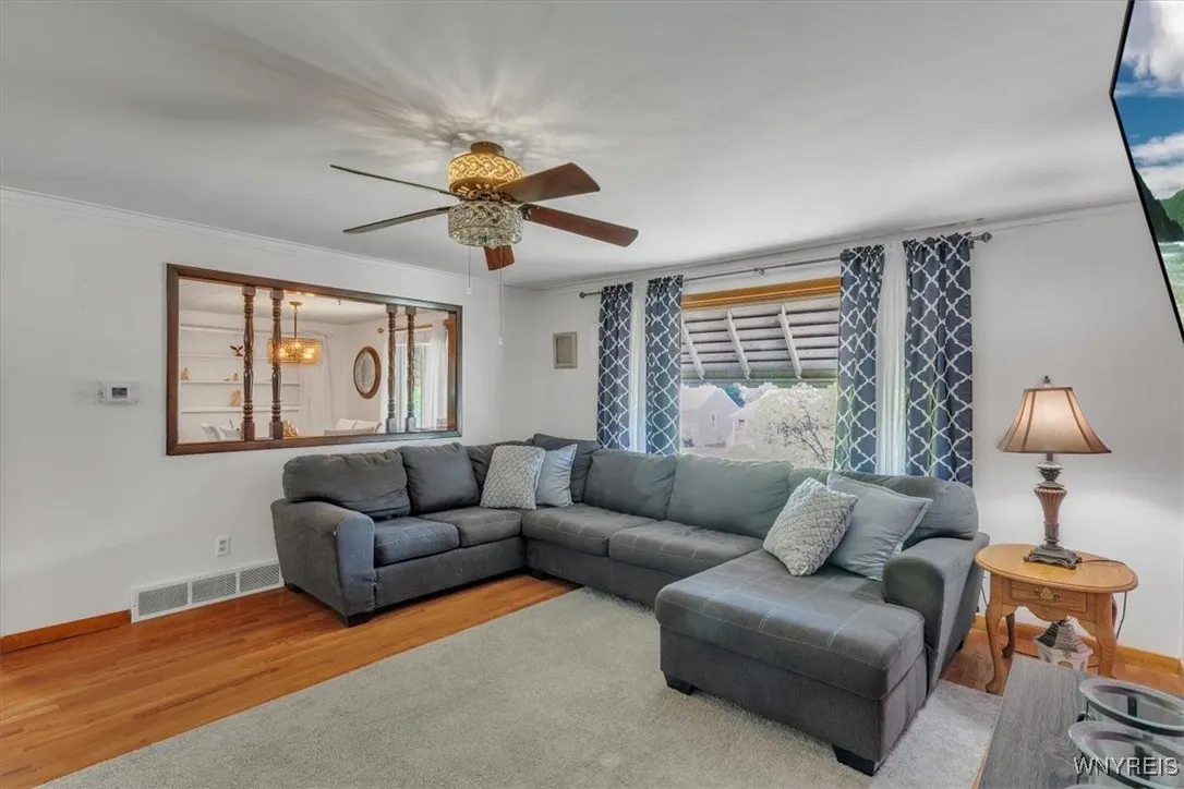 35 Toelsin Road, Cheektowaga, New York 14225, Cheektowaga, New York 14225, 5 Bedrooms Bedrooms, ,2 BathroomsBathrooms,Residential,For Sale,35 Toelsin Road, Cheektowaga, New York 14225,B1621914