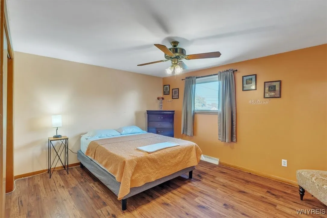 35 Toelsin Road, Cheektowaga, New York 14225, Cheektowaga, New York 14225, 5 Bedrooms Bedrooms, ,2 BathroomsBathrooms,Residential,For Sale,35 Toelsin Road, Cheektowaga, New York 14225,B1621914