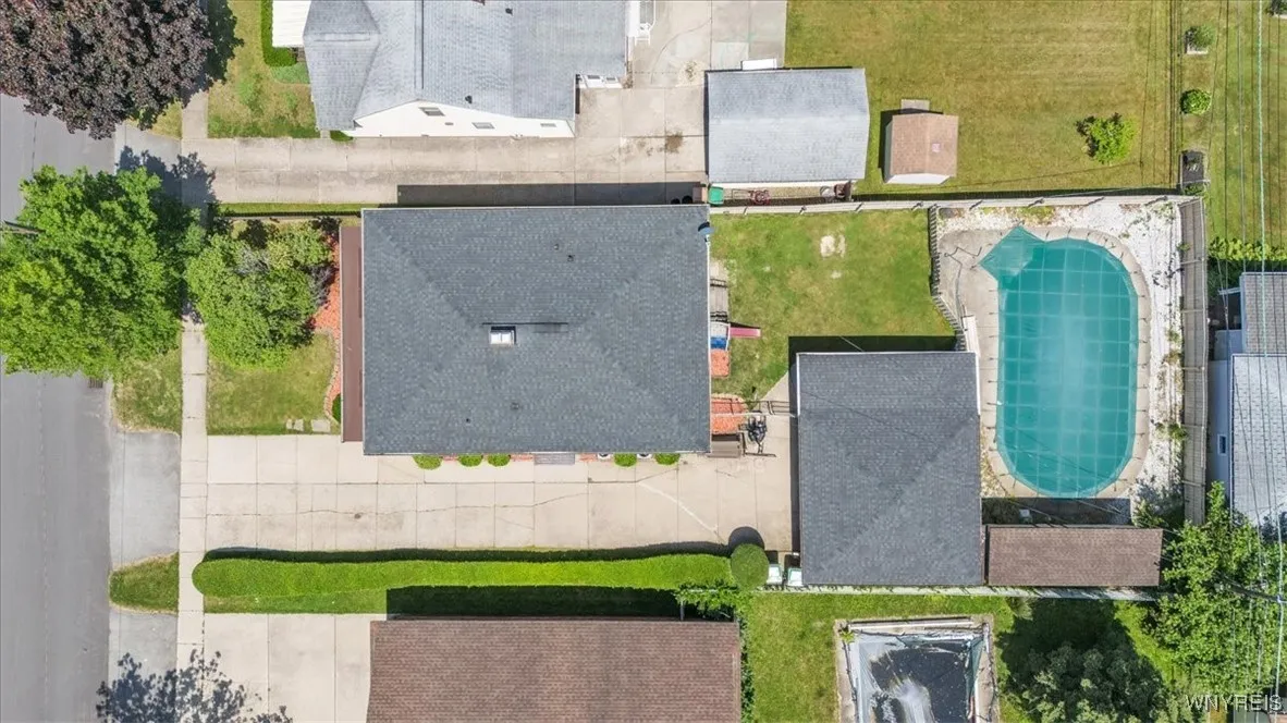35 Toelsin Road, Cheektowaga, New York 14225, Cheektowaga, New York 14225, 5 Bedrooms Bedrooms, ,2 BathroomsBathrooms,Residential,For Sale,35 Toelsin Road, Cheektowaga, New York 14225,B1621914