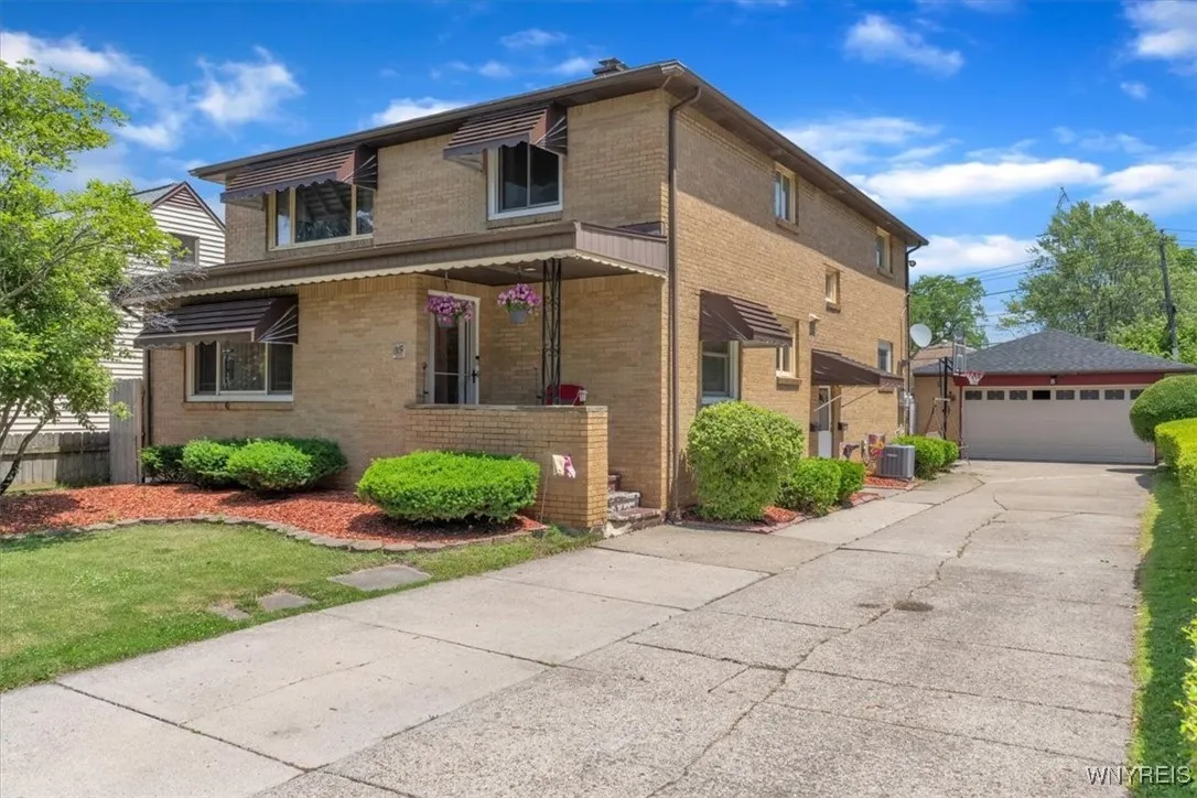 35 Toelsin Road, Cheektowaga, New York 14225, Cheektowaga, New York 14225, 5 Bedrooms Bedrooms, ,2 BathroomsBathrooms,Residential,For Sale,35 Toelsin Road, Cheektowaga, New York 14225,B1621914