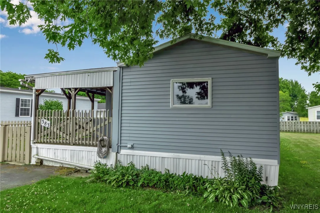 383 Birchwood Drive, Lockport Town, New York 14094, Lockport Town, New York 14094, 3 Bedrooms Bedrooms, 5 Rooms Rooms,Residential,For Sale,383 Birchwood Drive, Lockport Town, New York 14094,B1622138