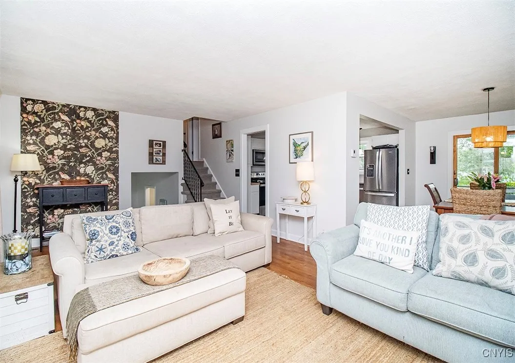 112 Haverhill Drive, Dewitt, New York 13214, De Witt, New York 13214, 4 Bedrooms Bedrooms, 9 Rooms Rooms,2 BathroomsBathrooms,Residential,For Sale,112 Haverhill Drive, Dewitt, New York 13214,S1622019