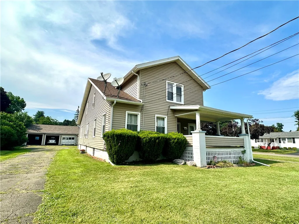 750 Reservoir Street, Elmira City, New York 14905, Elmira City, New York 14905, 5 Bedrooms Bedrooms, ,2 BathroomsBathrooms,Residential,For Sale,750 Reservoir Street, Elmira City, New York 14905,R1622151