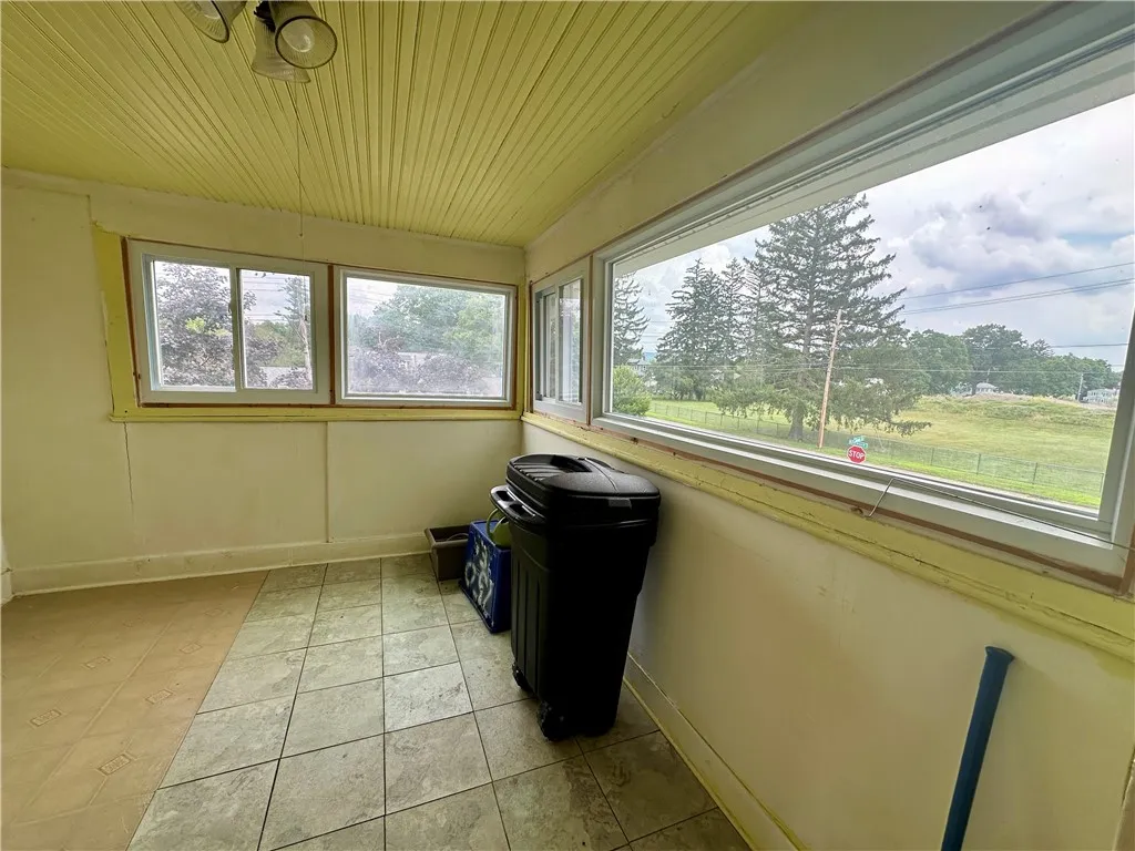2nd floor sun porch