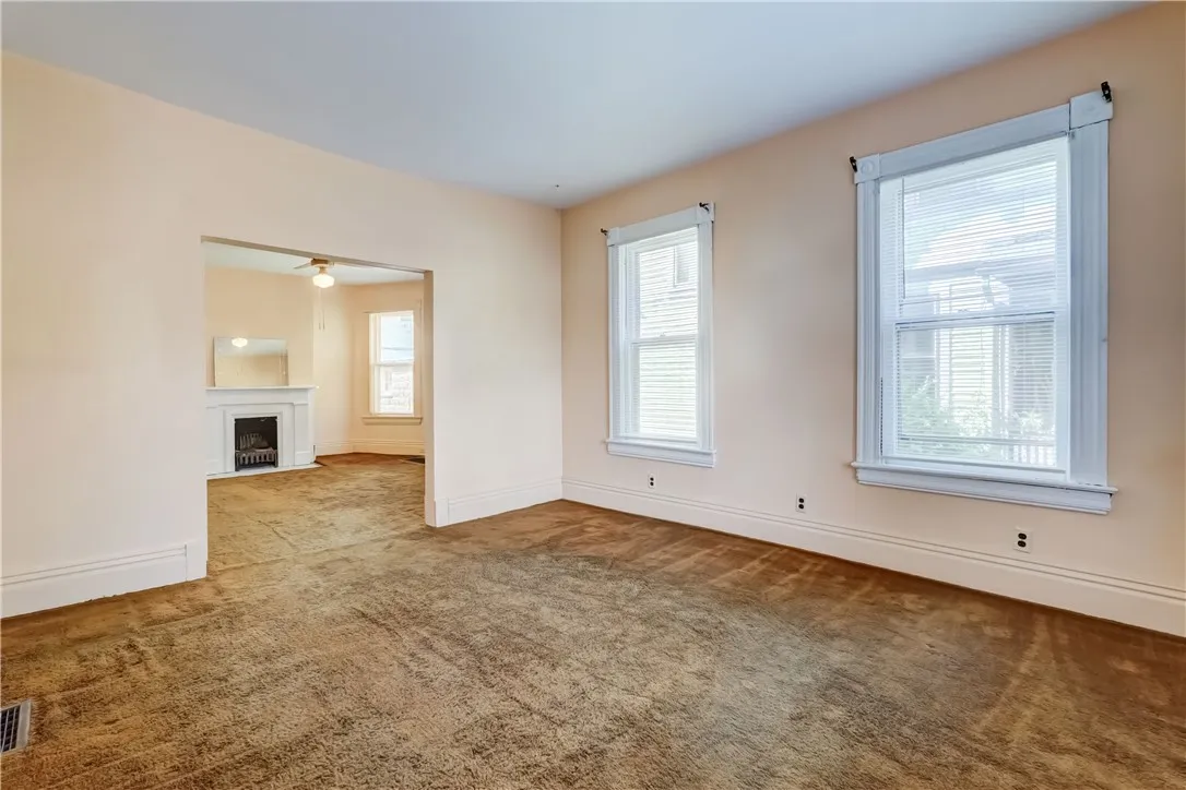 121 Merriman Street, Rochester, New York 14607, Rochester, New York 14607, 5 Bedrooms Bedrooms, 10 Rooms Rooms,2 BathroomsBathrooms,Residential,For Sale,121 Merriman Street, Rochester, New York 14607,R1621065