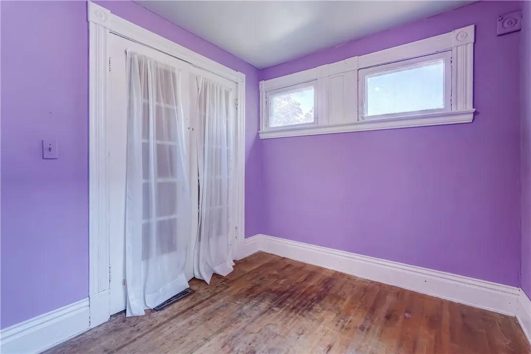 121 Merriman Street, Rochester, New York 14607, Rochester, New York 14607, 5 Bedrooms Bedrooms, 10 Rooms Rooms,2 BathroomsBathrooms,Residential,For Sale,121 Merriman Street, Rochester, New York 14607,R1621065