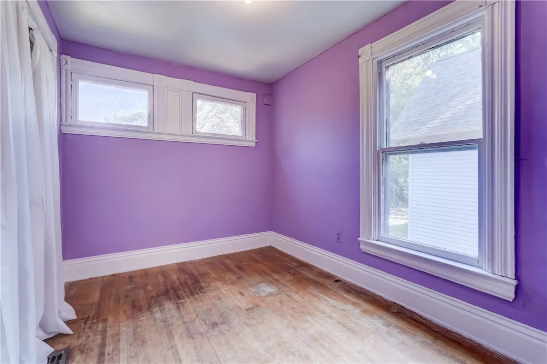 121 Merriman Street, Rochester, New York 14607, Rochester, New York 14607, 5 Bedrooms Bedrooms, 10 Rooms Rooms,2 BathroomsBathrooms,Residential,For Sale,121 Merriman Street, Rochester, New York 14607,R1621065