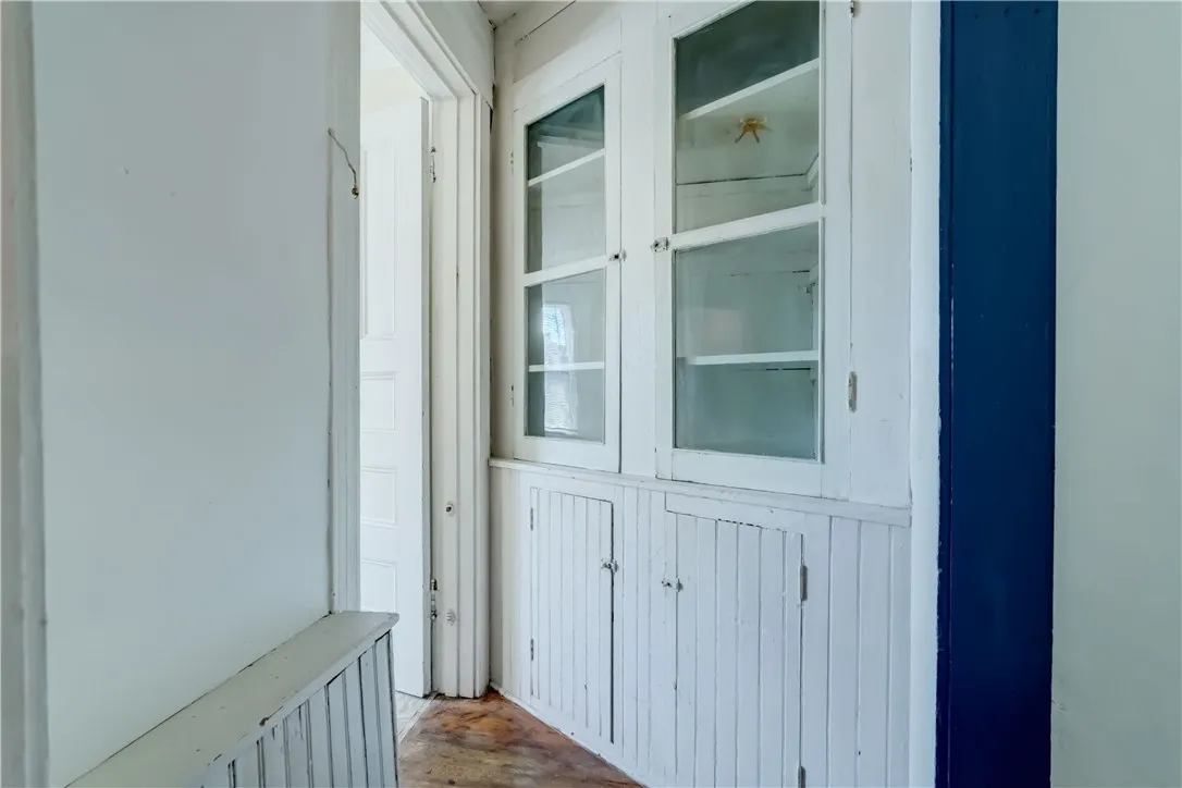 121 Merriman Street, Rochester, New York 14607, Rochester, New York 14607, 5 Bedrooms Bedrooms, 10 Rooms Rooms,2 BathroomsBathrooms,Residential,For Sale,121 Merriman Street, Rochester, New York 14607,R1621065