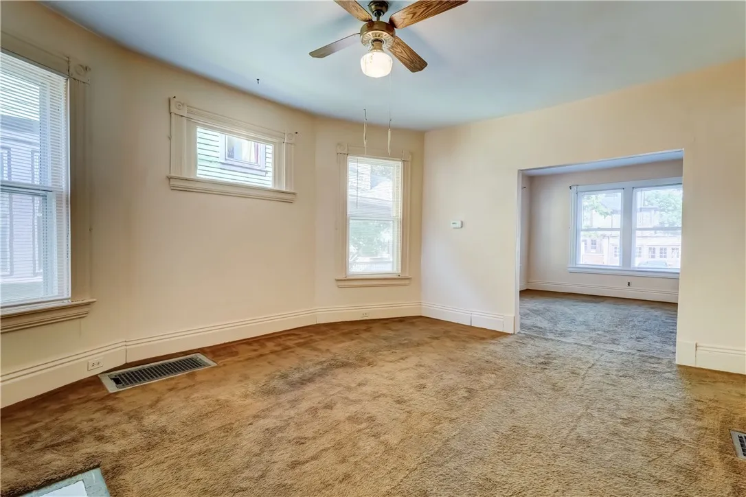 121 Merriman Street, Rochester, New York 14607, Rochester, New York 14607, 5 Bedrooms Bedrooms, 10 Rooms Rooms,2 BathroomsBathrooms,Residential,For Sale,121 Merriman Street, Rochester, New York 14607,R1621065