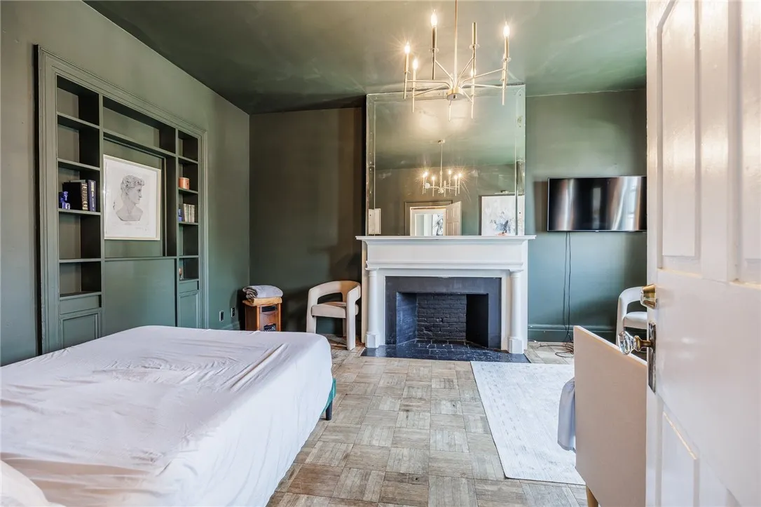 379 South Main Street, Geneva City, New York 14456, Geneva City, New York 14456, 7 Bedrooms Bedrooms, ,3 BathroomsBathrooms,Residential,For Sale,379 South Main Street, Geneva City, New York 14456,R1622119