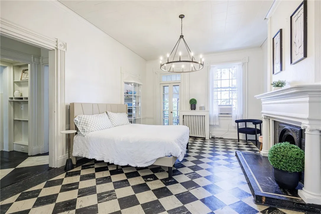 379 South Main Street, Geneva City, New York 14456, Geneva City, New York 14456, 7 Bedrooms Bedrooms, ,3 BathroomsBathrooms,Residential,For Sale,379 South Main Street, Geneva City, New York 14456,R1622119