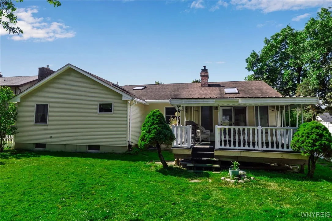 198 Hickory Hill Road, Amherst, New York 14221, Amherst, New York 14221, 2 Bedrooms Bedrooms, 7 Rooms Rooms,2 BathroomsBathrooms,Residential,For Sale,198 Hickory Hill Road, Amherst, New York 14221,B1620339