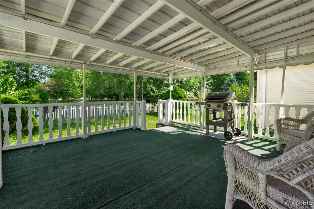 198 Hickory Hill Road, Amherst, New York 14221, Amherst, New York 14221, 2 Bedrooms Bedrooms, 7 Rooms Rooms,2 BathroomsBathrooms,Residential,For Sale,198 Hickory Hill Road, Amherst, New York 14221,B1620339