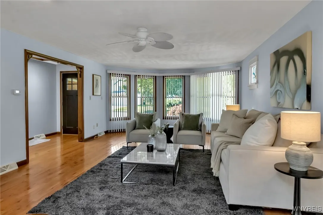 198 Hickory Hill Road, Amherst, New York 14221, Amherst, New York 14221, 2 Bedrooms Bedrooms, 7 Rooms Rooms,2 BathroomsBathrooms,Residential,For Sale,198 Hickory Hill Road, Amherst, New York 14221,B1620339