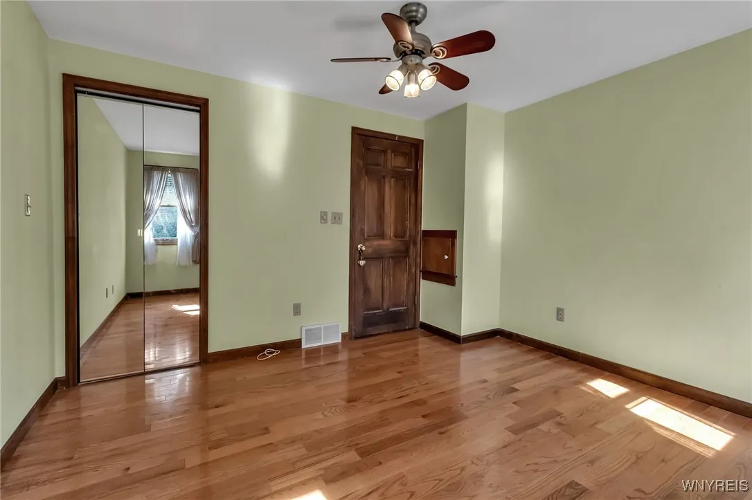 198 Hickory Hill Road, Amherst, New York 14221, Amherst, New York 14221, 2 Bedrooms Bedrooms, 7 Rooms Rooms,2 BathroomsBathrooms,Residential,For Sale,198 Hickory Hill Road, Amherst, New York 14221,B1620339
