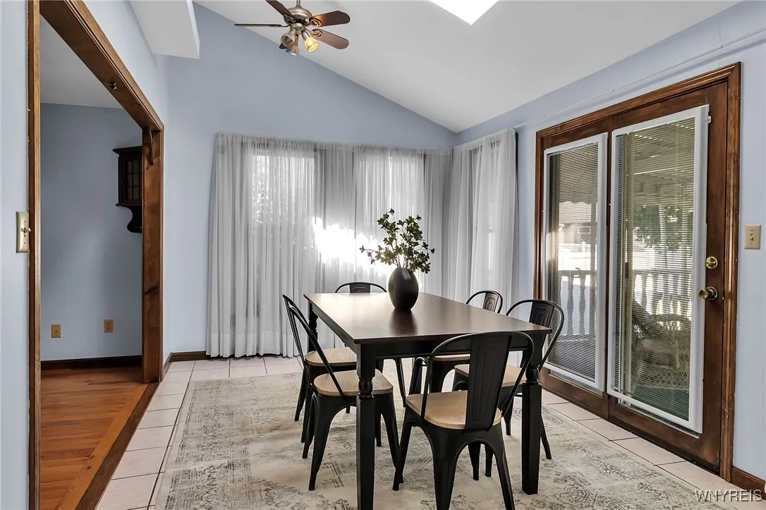 198 Hickory Hill Road, Amherst, New York 14221, Amherst, New York 14221, 2 Bedrooms Bedrooms, 7 Rooms Rooms,2 BathroomsBathrooms,Residential,For Sale,198 Hickory Hill Road, Amherst, New York 14221,B1620339
