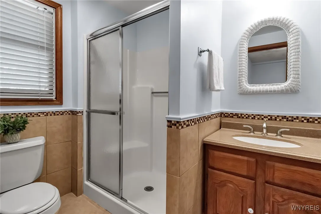 198 Hickory Hill Road, Amherst, New York 14221, Amherst, New York 14221, 2 Bedrooms Bedrooms, 7 Rooms Rooms,2 BathroomsBathrooms,Residential,For Sale,198 Hickory Hill Road, Amherst, New York 14221,B1620339