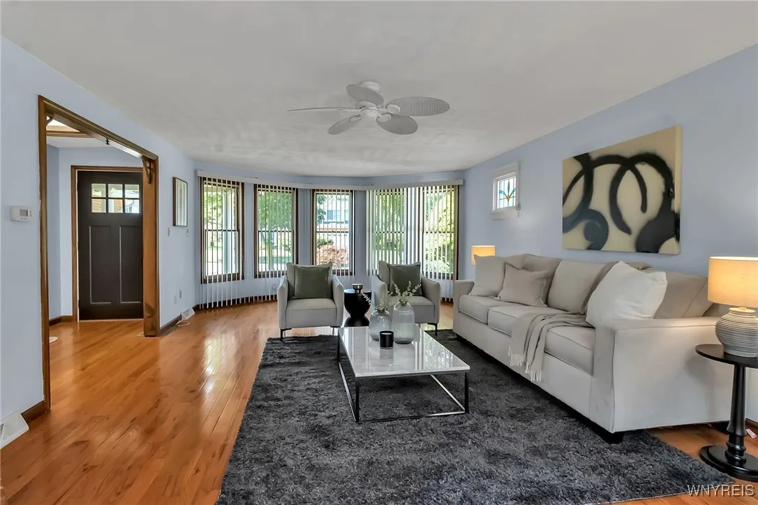 198 Hickory Hill Road, Amherst, New York 14221, Amherst, New York 14221, 2 Bedrooms Bedrooms, 7 Rooms Rooms,2 BathroomsBathrooms,Residential,For Sale,198 Hickory Hill Road, Amherst, New York 14221,B1620339