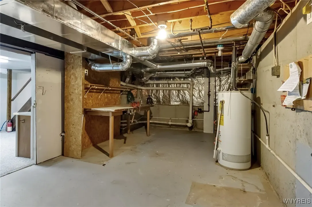 198 Hickory Hill Road, Amherst, New York 14221, Amherst, New York 14221, 2 Bedrooms Bedrooms, 7 Rooms Rooms,2 BathroomsBathrooms,Residential,For Sale,198 Hickory Hill Road, Amherst, New York 14221,B1620339