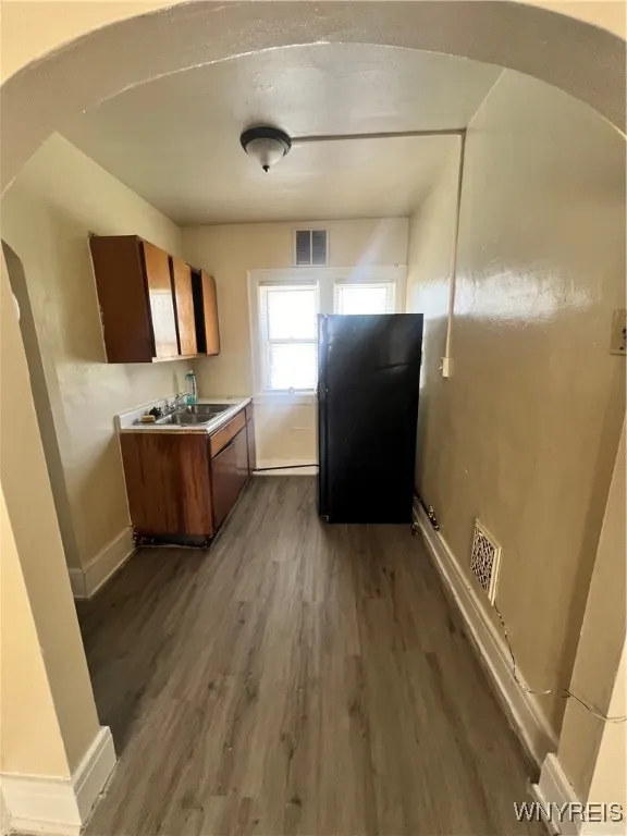 148 Riverside Avenue, Buffalo, New York 14207, Buffalo, New York 14207, 1 Bedroom Bedrooms, 3 Rooms Rooms,1 BathroomBathrooms,Residential Lease,For Rent,148 Riverside Avenue, Buffalo, New York 14207,B1622157