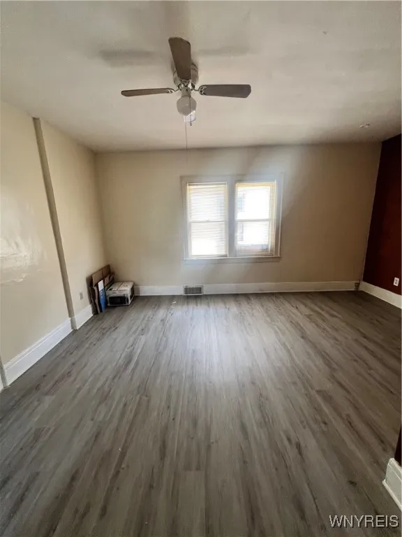 148 Riverside Avenue, Buffalo, New York 14207, Buffalo, New York 14207, 1 Bedroom Bedrooms, 3 Rooms Rooms,1 BathroomBathrooms,Residential Lease,For Rent,148 Riverside Avenue, Buffalo, New York 14207,B1622157