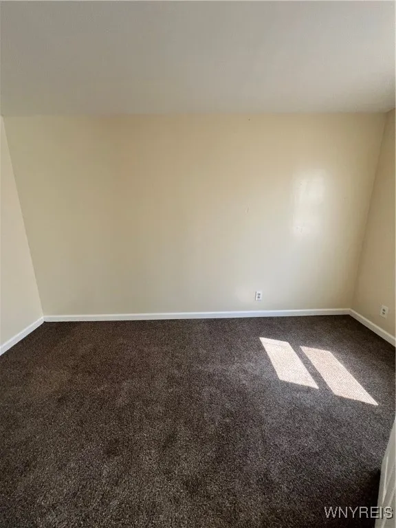 366 Curtiss Street, Buffalo, New York 14212, Buffalo, New York 14212, 2 Bedrooms Bedrooms, 4 Rooms Rooms,1 BathroomBathrooms,Residential Lease,For Rent,366 Curtiss Street, Buffalo, New York 14212,B1622161