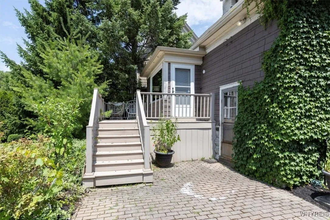Composite deck