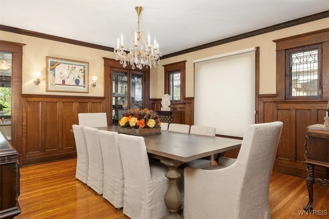 Formal dining room