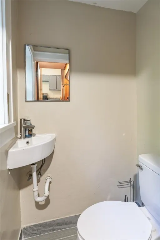 425 Highland Avenue, Rochester, New York 14620, Rochester, New York 14620, 3 Bedrooms Bedrooms, 8 Rooms Rooms,2 BathroomsBathrooms,Residential Lease,For Rent,425 Highland Avenue, Rochester, New York 14620,R1622193