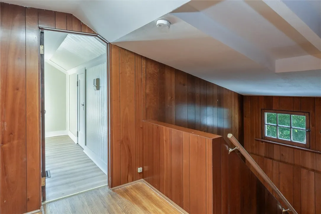 425 Highland Avenue, Rochester, New York 14620, Rochester, New York 14620, 3 Bedrooms Bedrooms, 8 Rooms Rooms,2 BathroomsBathrooms,Residential Lease,For Rent,425 Highland Avenue, Rochester, New York 14620,R1622193