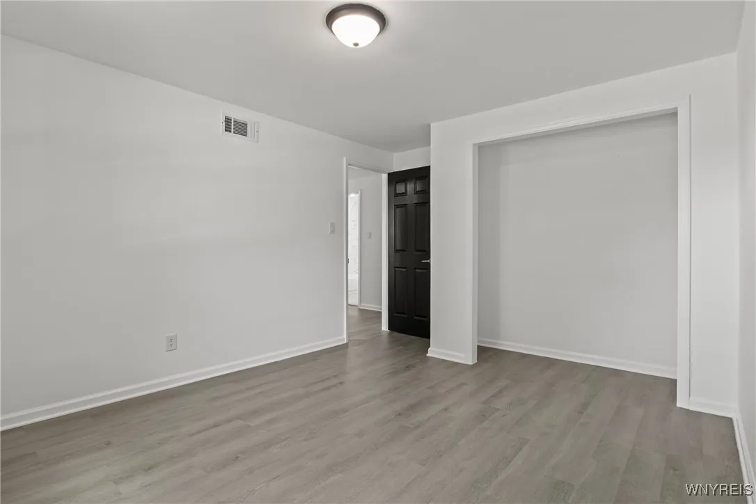 1415 100th Street, Niagara Falls, New York 14304, Niagara Falls, New York 14304, 3 Bedrooms Bedrooms, 7 Rooms Rooms,1 BathroomBathrooms,Residential,For Sale,1415 100th Street, Niagara Falls, New York 14304,B1621794