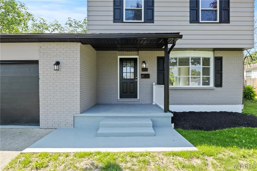 1415 100th Street, Niagara Falls, New York 14304, Niagara Falls, New York 14304, 3 Bedrooms Bedrooms, 7 Rooms Rooms,1 BathroomBathrooms,Residential,For Sale,1415 100th Street, Niagara Falls, New York 14304,B1621794