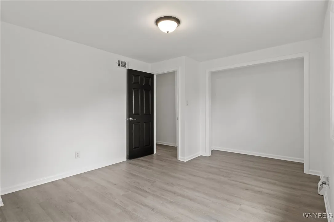 1415 100th Street, Niagara Falls, New York 14304, Niagara Falls, New York 14304, 3 Bedrooms Bedrooms, 7 Rooms Rooms,1 BathroomBathrooms,Residential,For Sale,1415 100th Street, Niagara Falls, New York 14304,B1621794